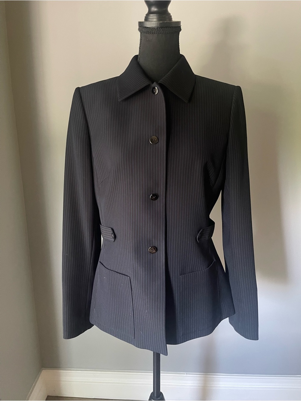 Tahari Arthur S Levine Dark Blue Pinstripe-Lined Women's Blazer Size 6 - Picture 8 of 13